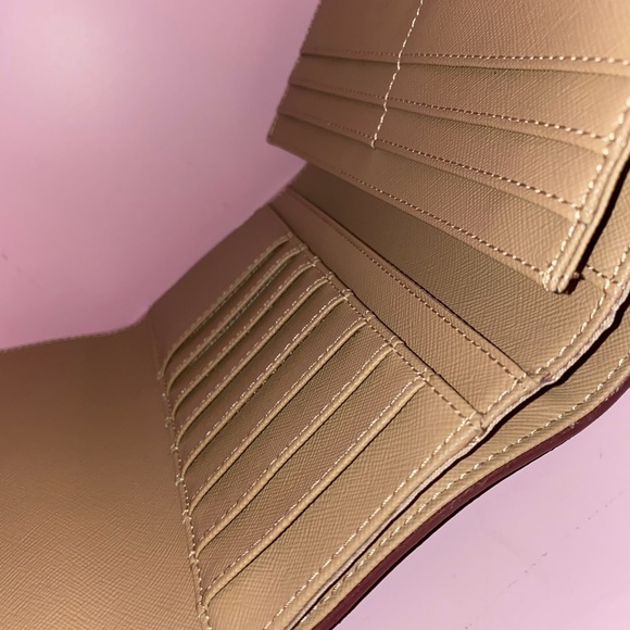 Wallet - Picture 8 of 10